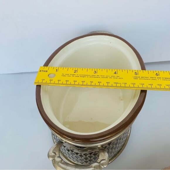 Antique Guernsey Cooking Ware Crock Pot with Footed Stand - Picture 16 of 16